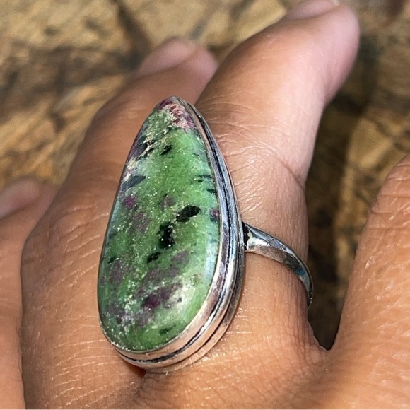 Ruby Zoisite Ring Size 8 - Picture 4 of 9